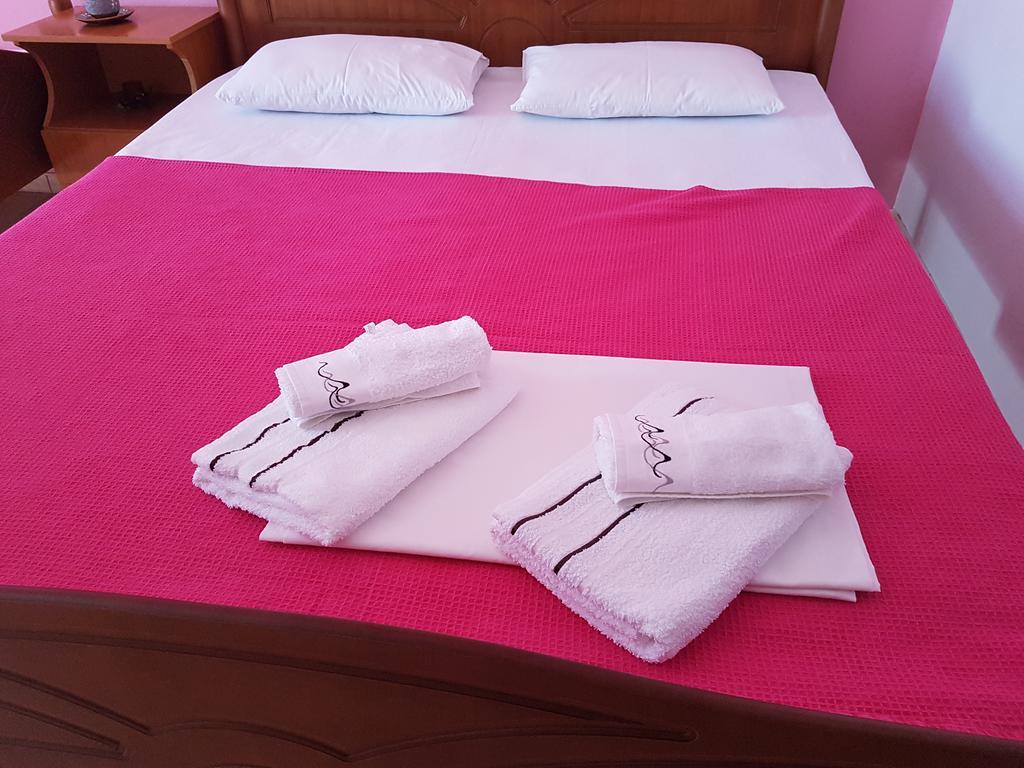 Vila Melpo Apartments Ilias ภายนอก รูปภาพ